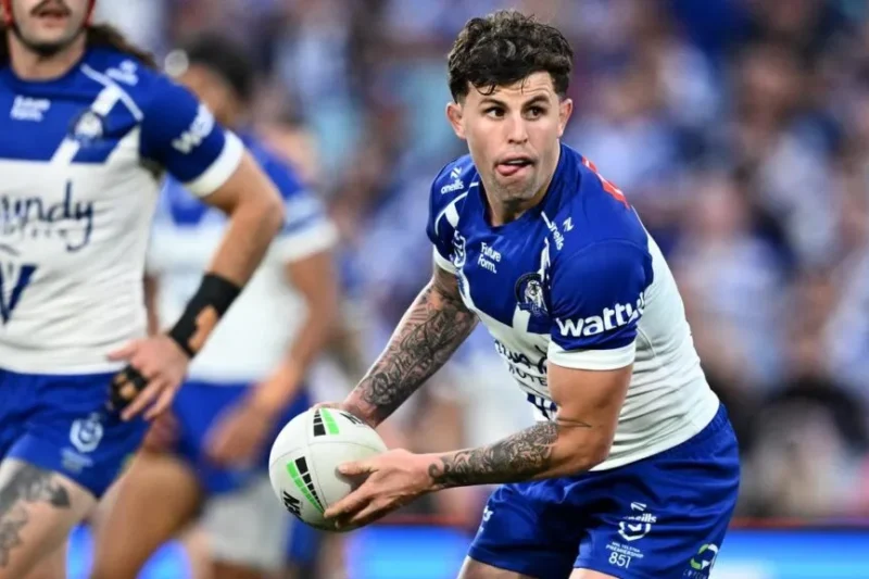 Perth land a halfback and centre as first two signings