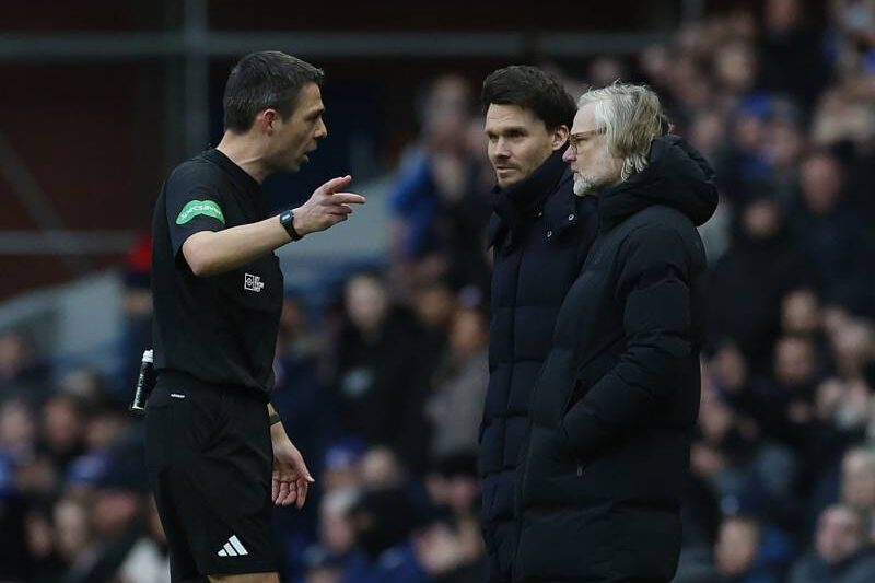 Rangers and Celtic told to rival each other for ‘Rolls Royce’ star and midfield ‘rock’ as transfer advice sent